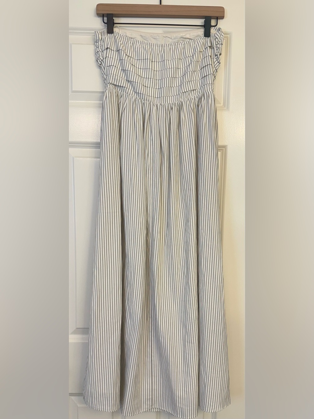 NWT Altar’d State Strapless Smocked Dress in Ivory with brown Stripe Size Small - Picture 3 of 14